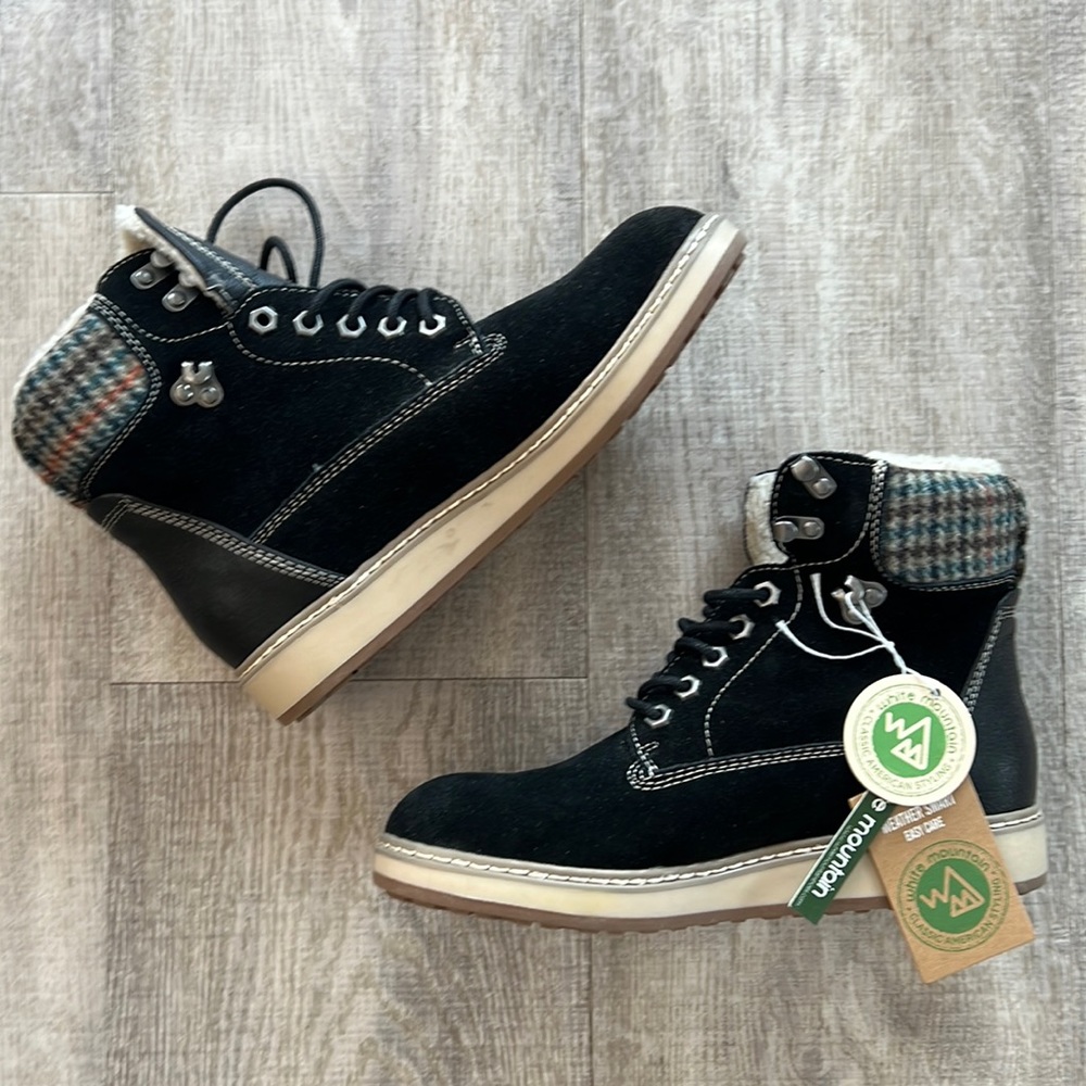 White mountain boots NWT black with plaid detailing